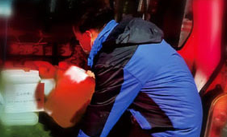 �������